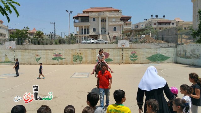 كفرقاسم - فيديو  : تعليم هواية ركوب الخيل في مدرسة جنة ابن رشد في اليوم الرابع لصيف الصادقة 